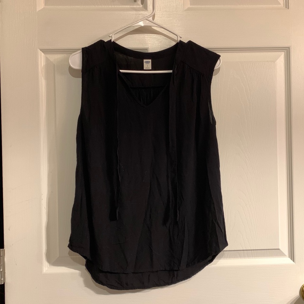 Women’s black sleeveless blouse